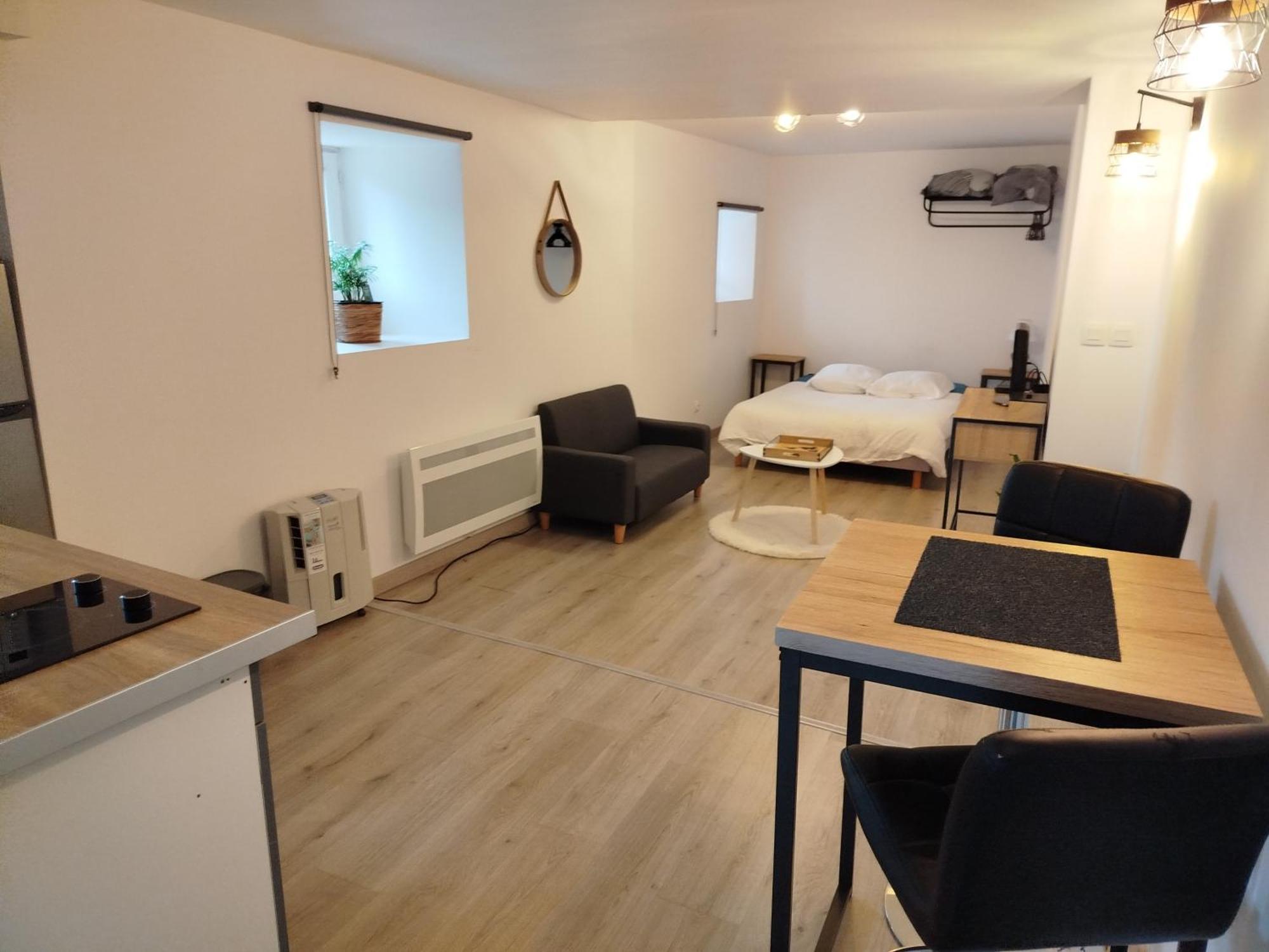 Chez Mathilde, Studio Sur Laval Laval  Eksteriør billede